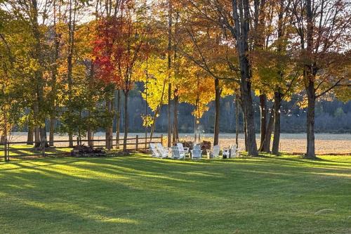 Mtn-View Rupert Village Home on Private Acreage