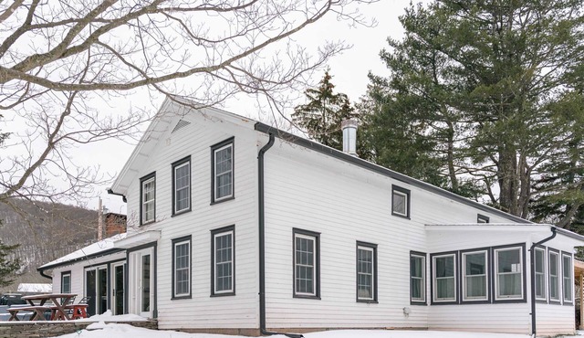 Mtn Views, Fireplace, 9 Acres | Echo Notch Farm