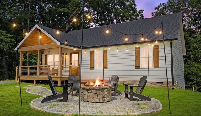 MTN Views | Hot Tub | Games | Dog Friendly