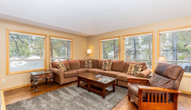 MTRO11 - Fabulous Home - 2 King Suites, Ping Pong, Foosball, A/C