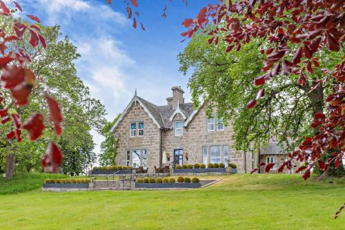 Muckrach Country House