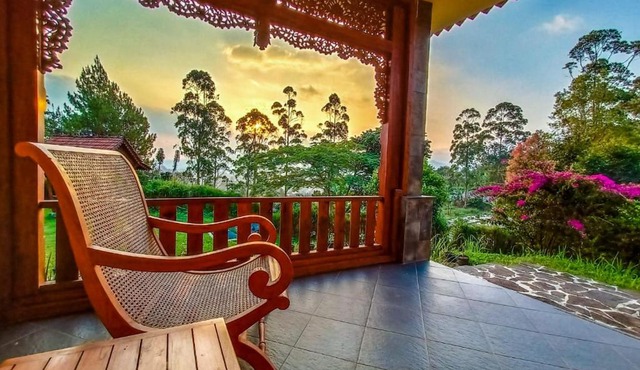 Mulberry Hill by The Lodge