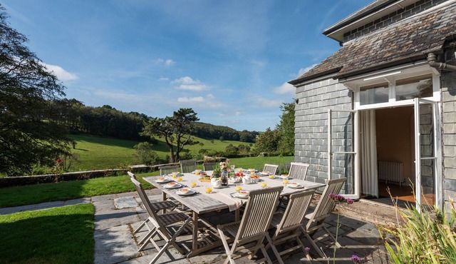 Mulberry House - a house that sleeps 12 guests in 6 bedrooms