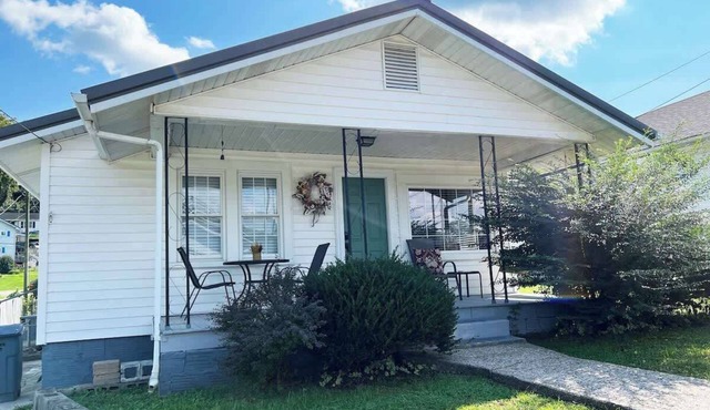 Mulberry House - Near Downtown Hazard