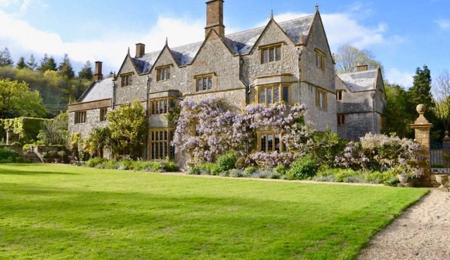 Mulberry House - Seven Bedroom Villa, Sleeps 16