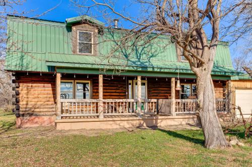 'Mule Creek Lodge' Rural Stay Near Coldwater Lake