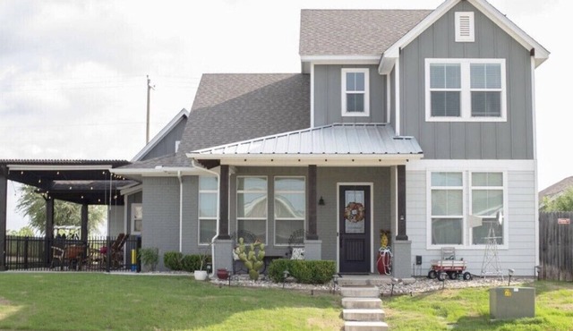 Multi-Family Home!