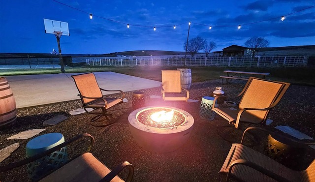 Multifamily 6 bed 3 bath home with fun for everyone!