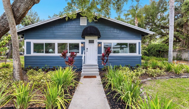 Multihome River Retreat - Pet Friendly!