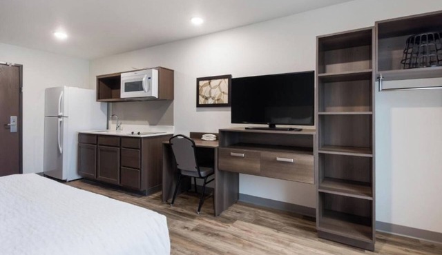 Multiple Suites w/Kitchen | Onsite Gym & Laundry