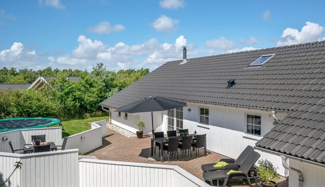 "Munder" - 1.2km to the fjord by Interhome