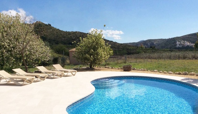 Murla Casita 2/3 Bed Private Pool, FREE Wifi&AirCon, Mountain Views