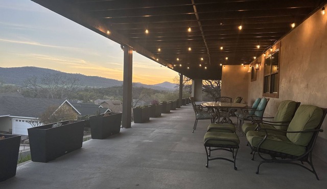 Murphys/Angels Camp/Greenhorn Creek Resort Massive Views Estate