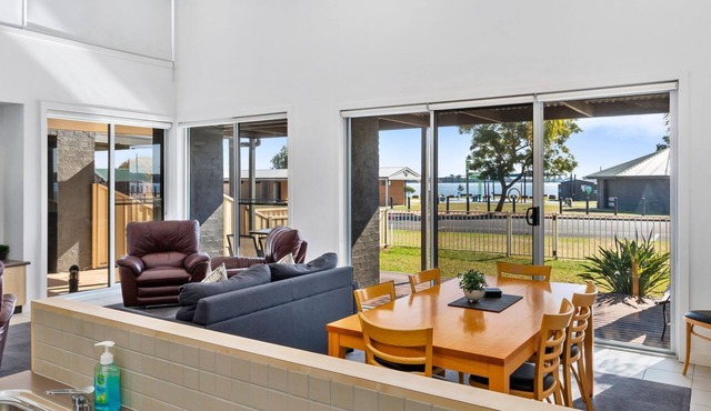 Murray Grange apartment 6