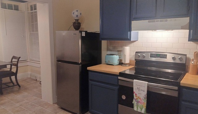 Musem hilltop Place city views 6 sleeps Pet-friendly Friendly