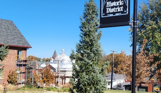Museum Hilltop Place Pet-Friendly