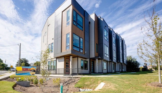 Music City Abode & Western Vibes | Dual Townhomes!