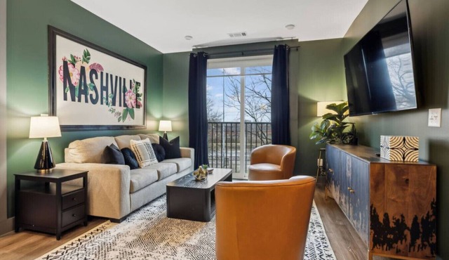 Music City Muse in Downtown Nash near Broadway