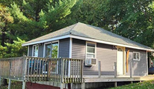 Muskie Cabin - Fremont, WI