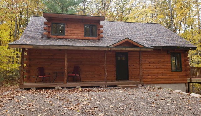 Muskie Ridge Cabin. Newly renovated log sided cabin.