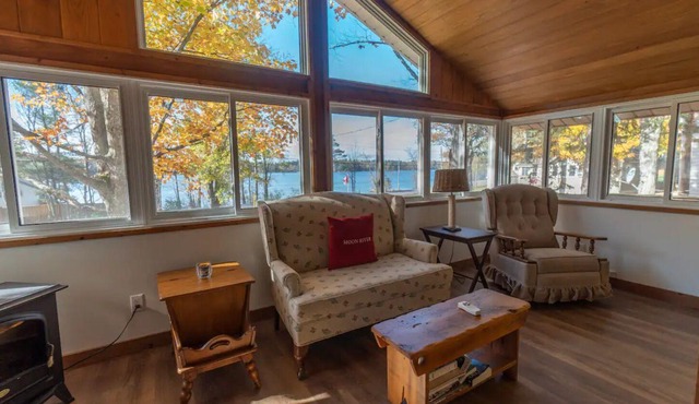 Muskoka Cottage Minutes From Bala