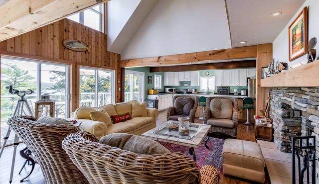 Muskoka Island cottage on Lake Joseph