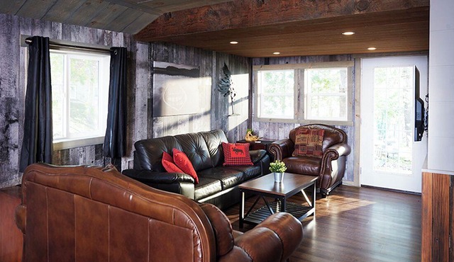 Muskoka Lakefront Cottage Honey Harbour Georgian Bay. Only 90 min from Toronto!