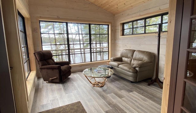Muskoka PENINSULA cottage