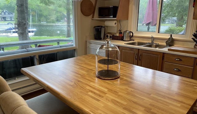 Muskoka Waterfront 2 Hours from Toronto, Welcome to Mika's cottage