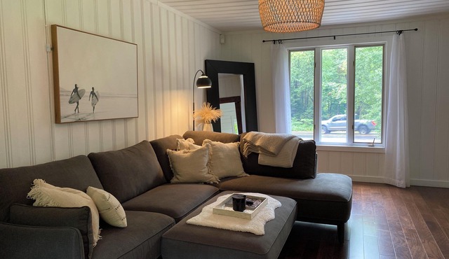 Muskoka Zen, Outdoor Jacuzzi Spa, Ski or Hike