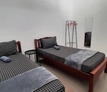 MUSLlM only WIFI 3 aircond room Tulip Homestay Hospital Sultanah Bahiyah