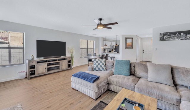 MUST SEE! Large 3-Bedroom Home in Downtown Gilbert