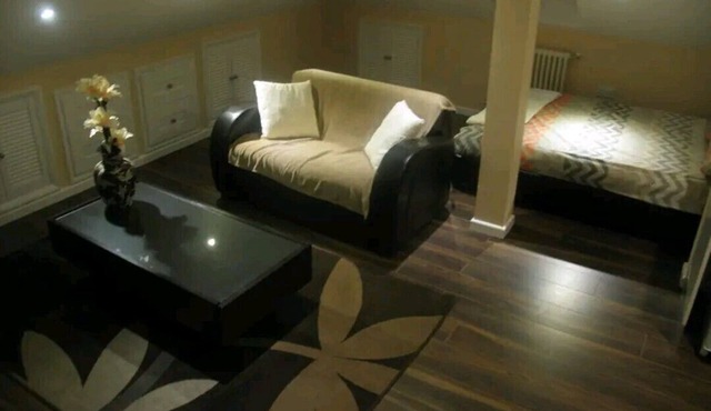 Must See, Modern Cosy Private Studio in Romford with WiFi