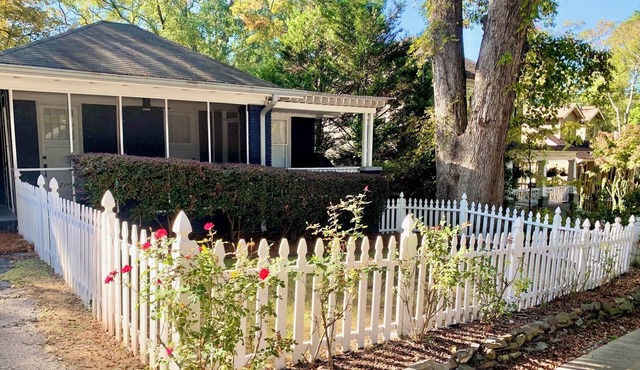 Must see, modern updated beautiful Peachtree Hills Neighborhood near Buckhead!