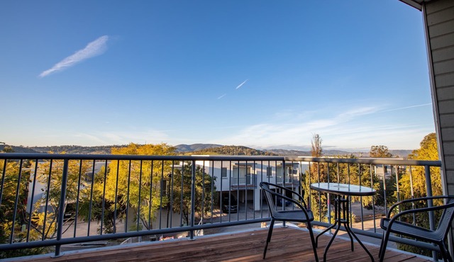 Muswellbrook Villa 32 - Spacious, Comfy, Full Amenities - Shared Garden and Pool