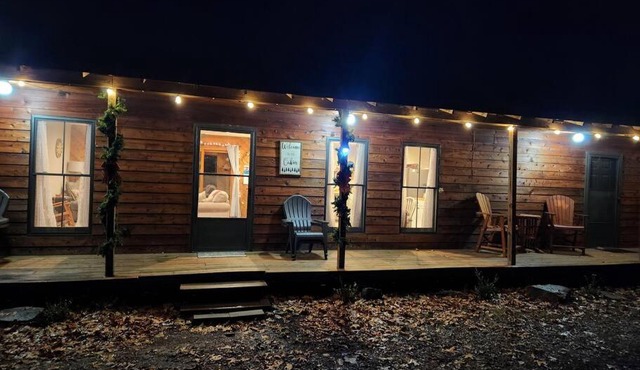Mutton Creek Getaway: comfortable, peaceful cabin