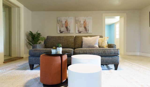 "MUW☞0.1 Mile /Columbus AF Base /MSU /Starksville /Downtown Columbus