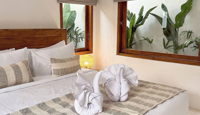 Muzeum Villas: 2 Bedrooms, 2 Bathroom, Wi-Fi, Kitchen, Private Pool nn