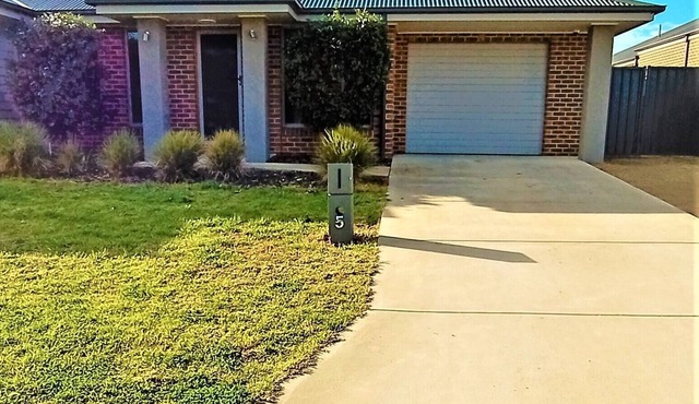 * My Abode in Albury *