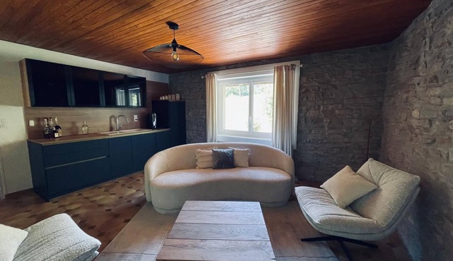 My grandmother's farm - jura, standing house 25 min from the lake