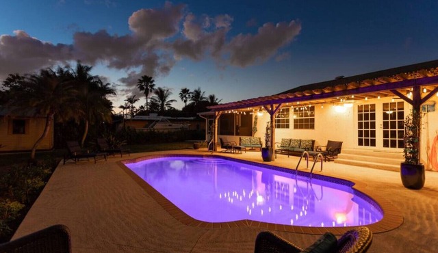 My Happy Place 3BR 2BA Heated Pool Great Location