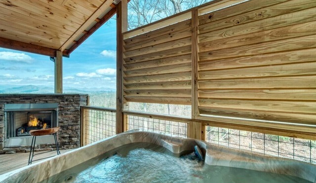 My Mystic Mountain - New Cabin! Hot Tub, 3 fireplaces, Wifi, mins to Hiwassee