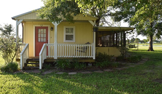 "My Playhouse" Enjoy the country views from the wrap around screened porch