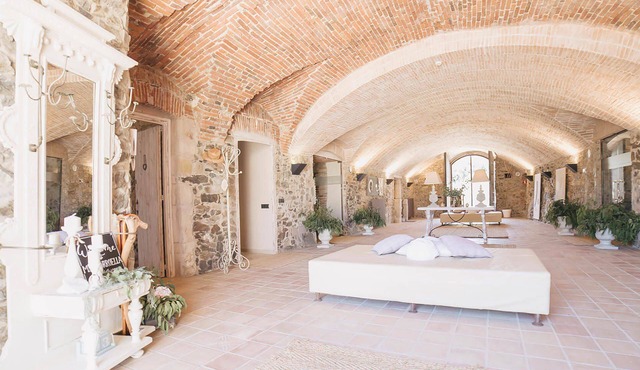 My Rental Homes | Villa Imperial with pool, garden and sauna