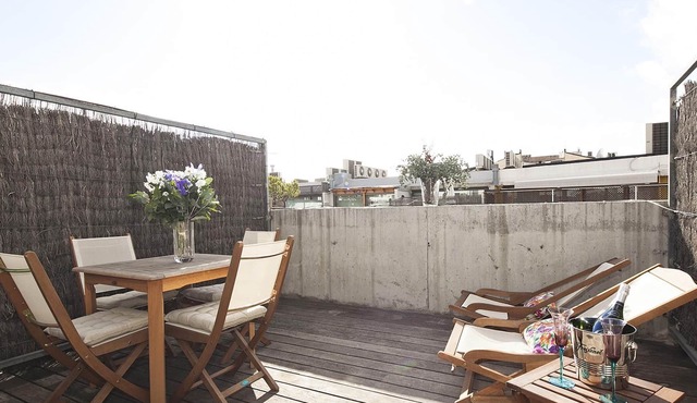 My Space Barcelona 3 apartments for up to 18 people with private terraces