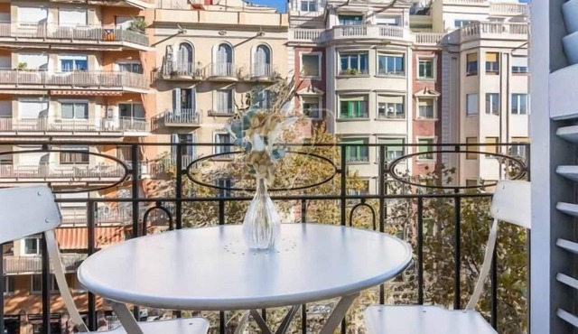 My Space Barcelona Apart. of 2 homes in Sagrada Familia
