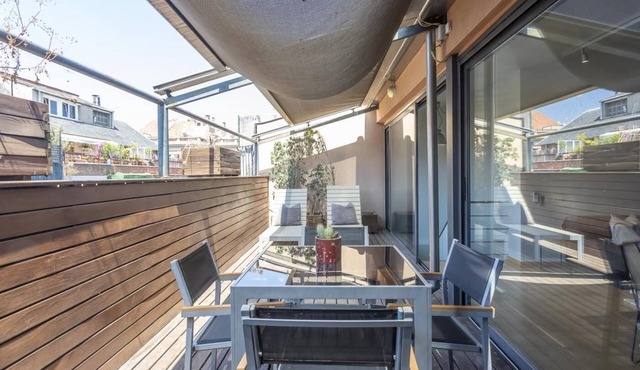 My Space Barcelona Penthouse in Bonanova with Private Terrace for 6