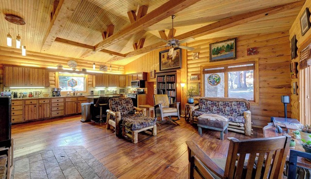 My Story | Historic Creekside, Copper Tub, King