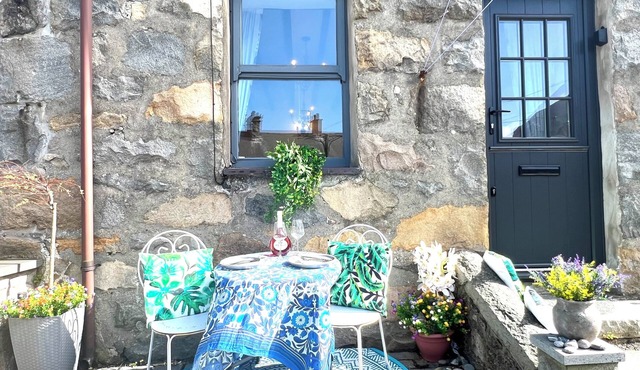 Mynydd a Mor, Mountains and Sea, Llyn Peninsula, North Wales cottage.