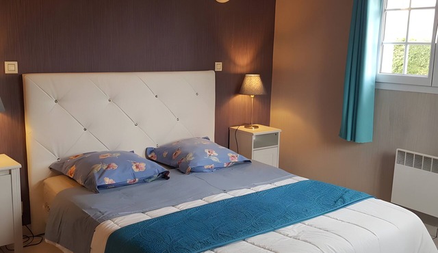 Myosotis Guest Room with Shared Pool, Communal Terrace, and Wi-Fi